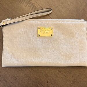 Michael Kors Gold Accent Cream Wristlet